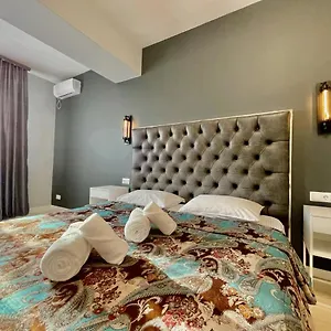 солнечная в центре , Алматы Казахстан